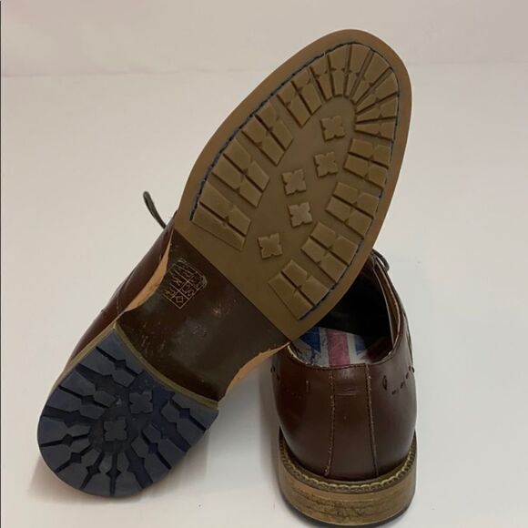 EUC English Laundry Brown Wingtips Sz 10 B42 - Picture 10 of 10